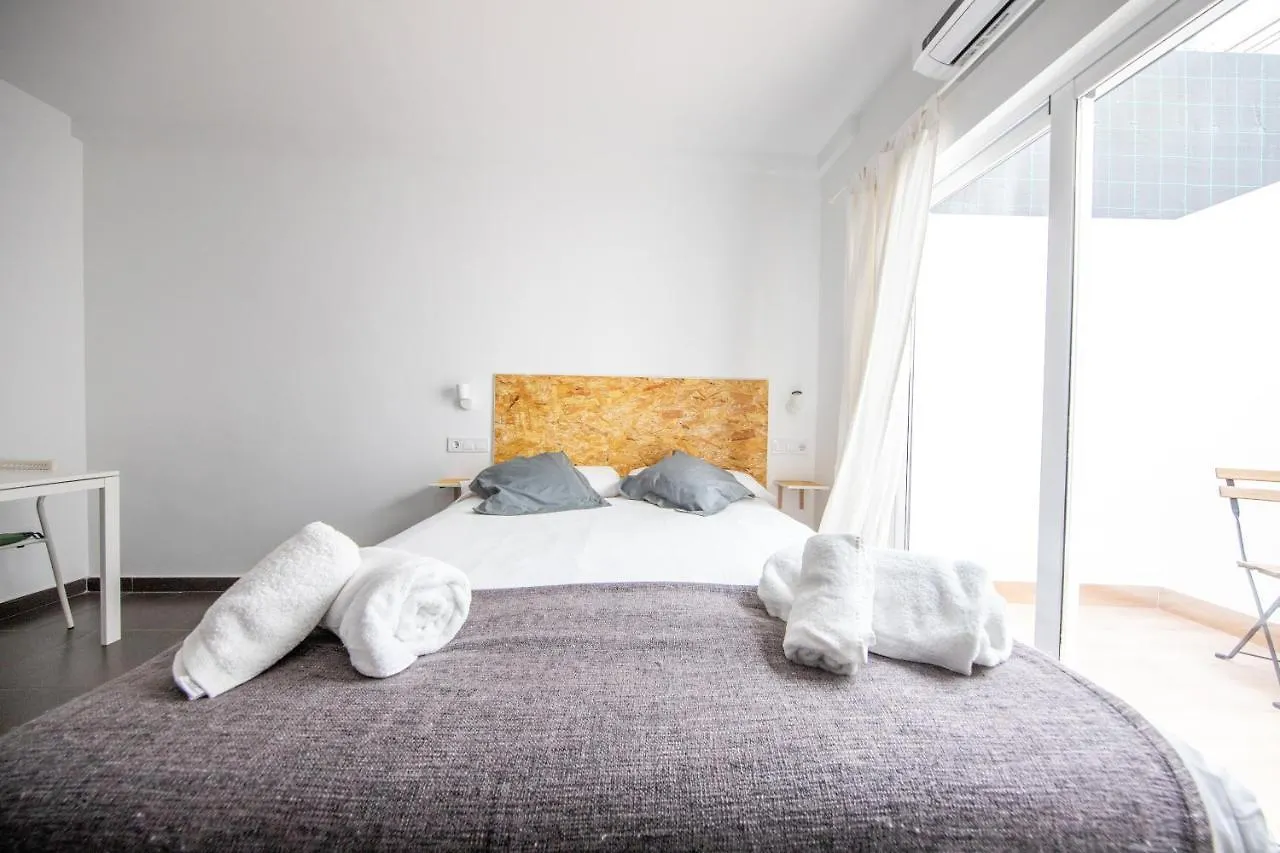 Fun Building Studios By Homeabout Málaga Lägenhet