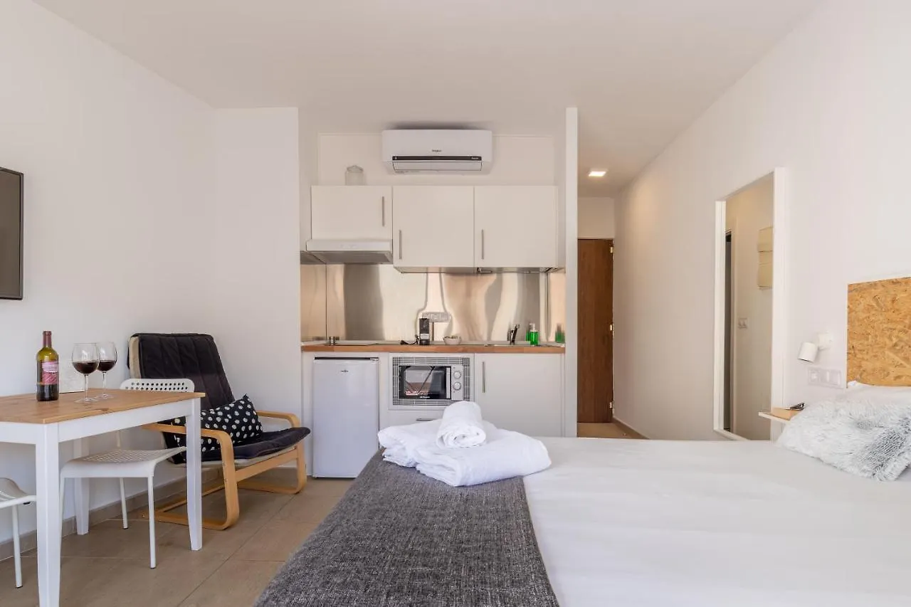 Fun Building Studios By Homeabout Málaga